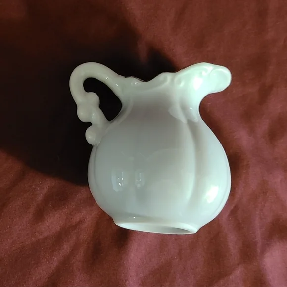 Vintage 'Christmas Wish' Mini Pitcher by Enesco - Picture 3 of 6